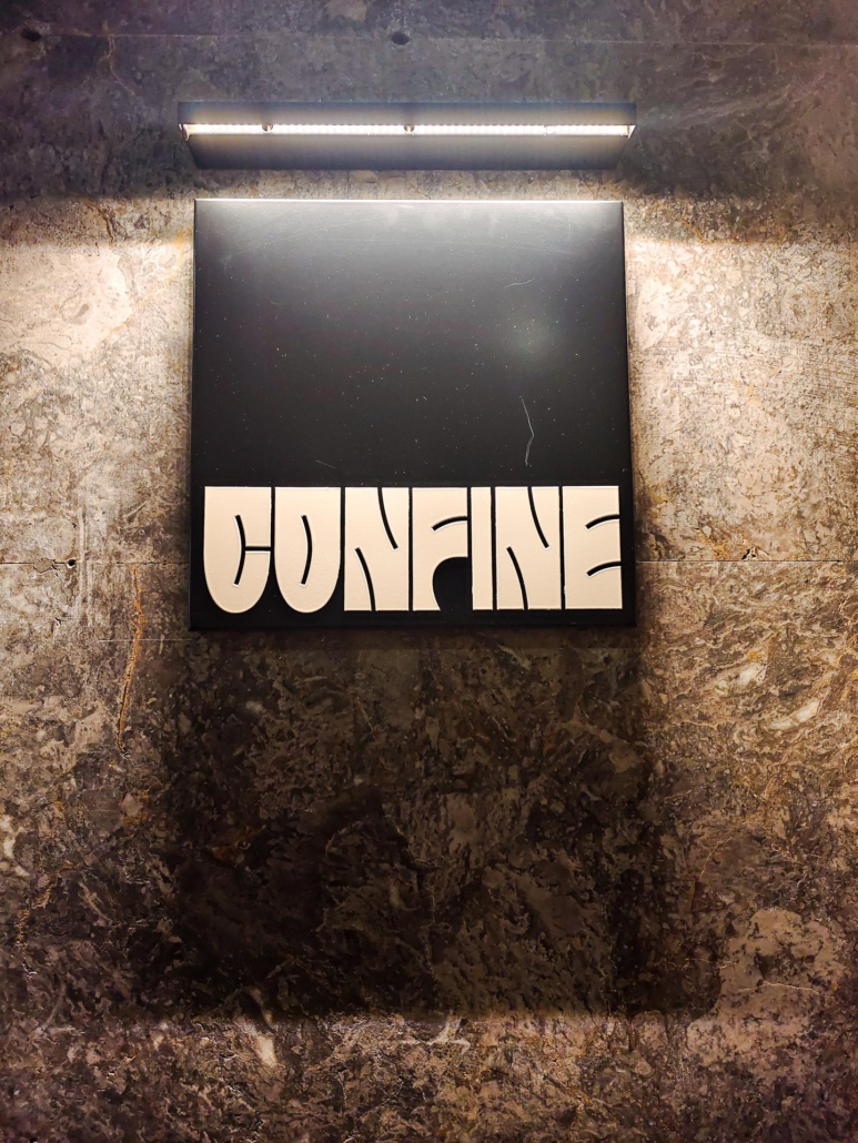 Confine